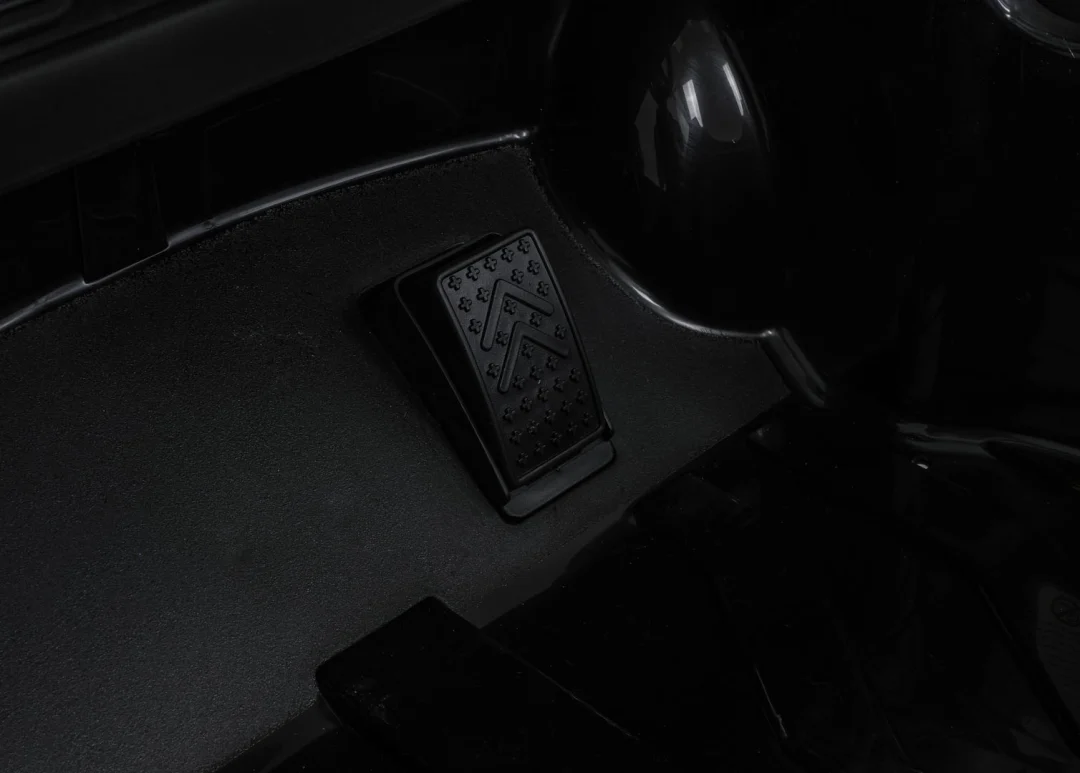 Crno policijsko vozilo agencije 911_24