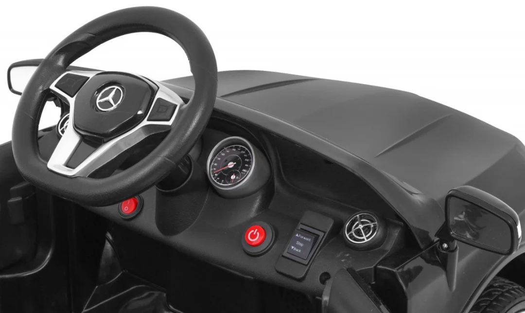 Crno vozilo Mercedes AMG GLA-45_11