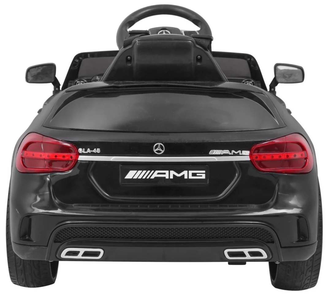 Crno vozilo Mercedes AMG GLA-45_6