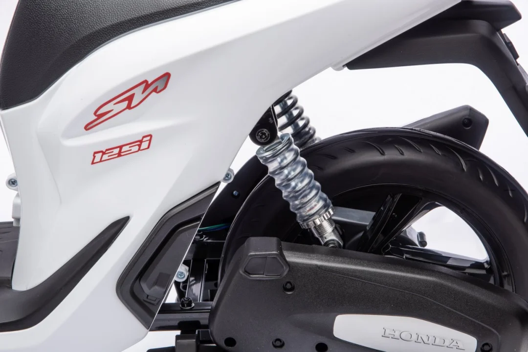 Dječji električni skuter Honda SH125I bijeli motor na akumulator_29