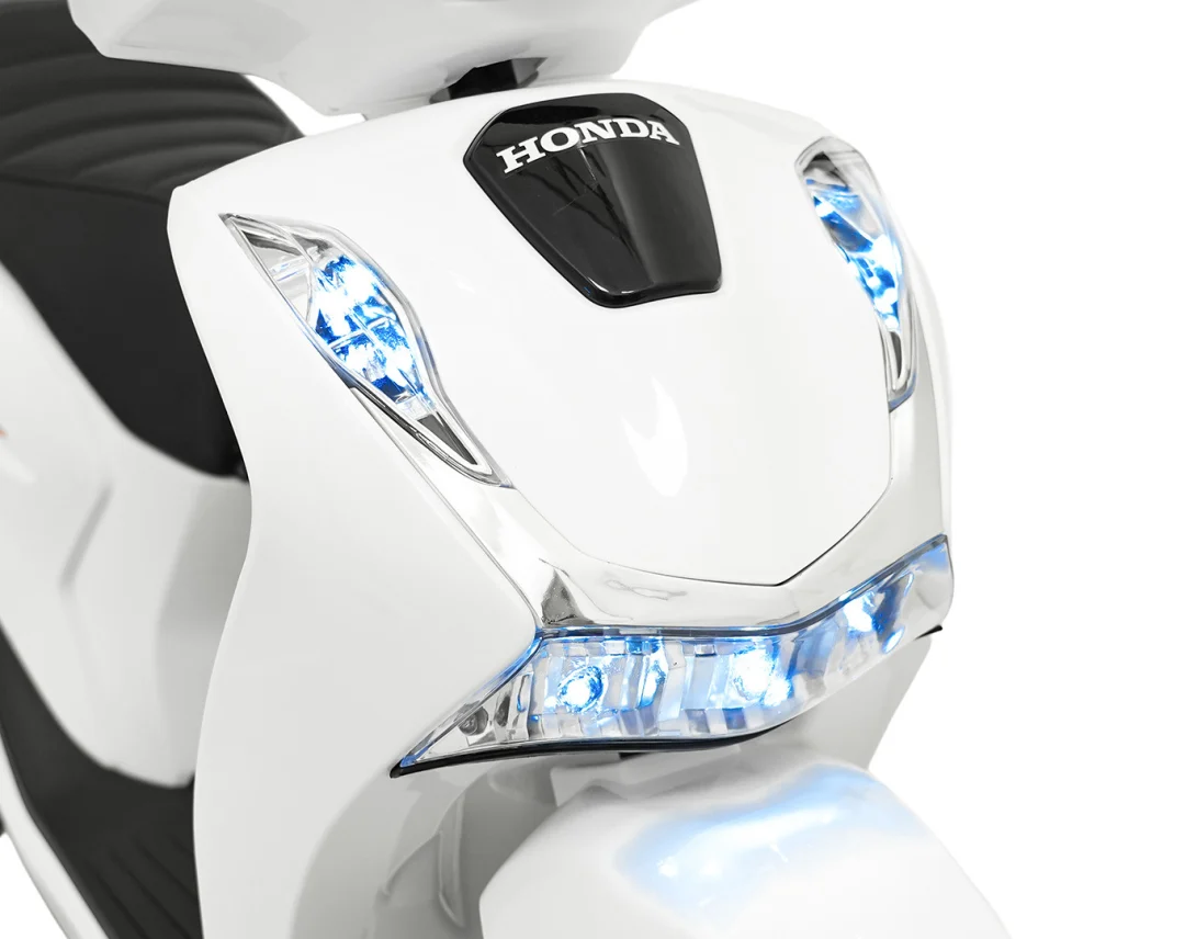 Dječji električni skuter Honda SH125I bijeli motor na akumulator_40