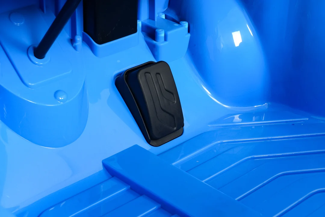 Dodge Durango plavi auto na akumulator_29