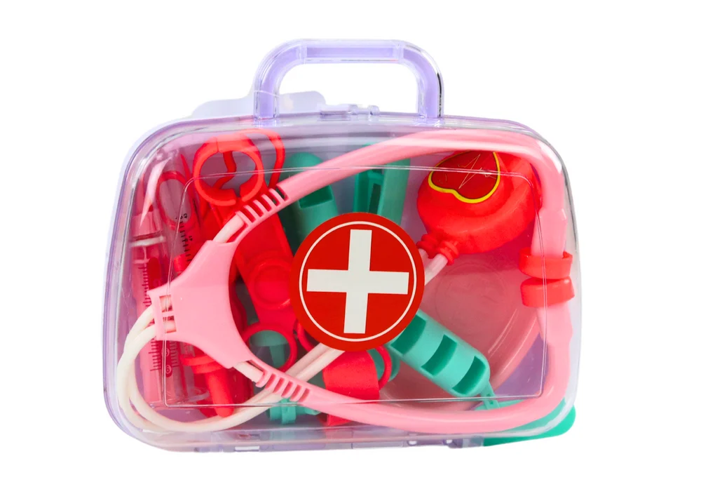 Doktorski set u ružičastom koferu_4