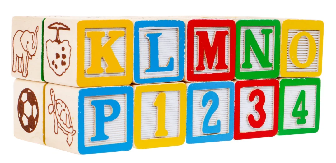Drveni kamion s prikolicom i 20 kocki 2+_7
