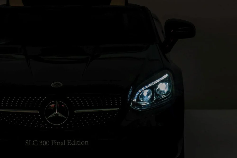 Električni automobil Mercedes SLC 300 crni auto na akumulator_15