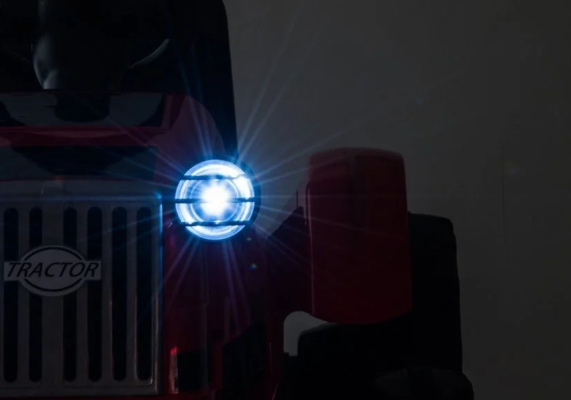 Električni traktor za vožnju CH9959 crveni auto na akumulator_12