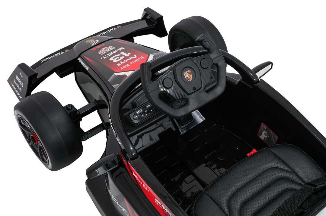 Električno vozilo Porsche Formula E crveni auto na akumulator_11