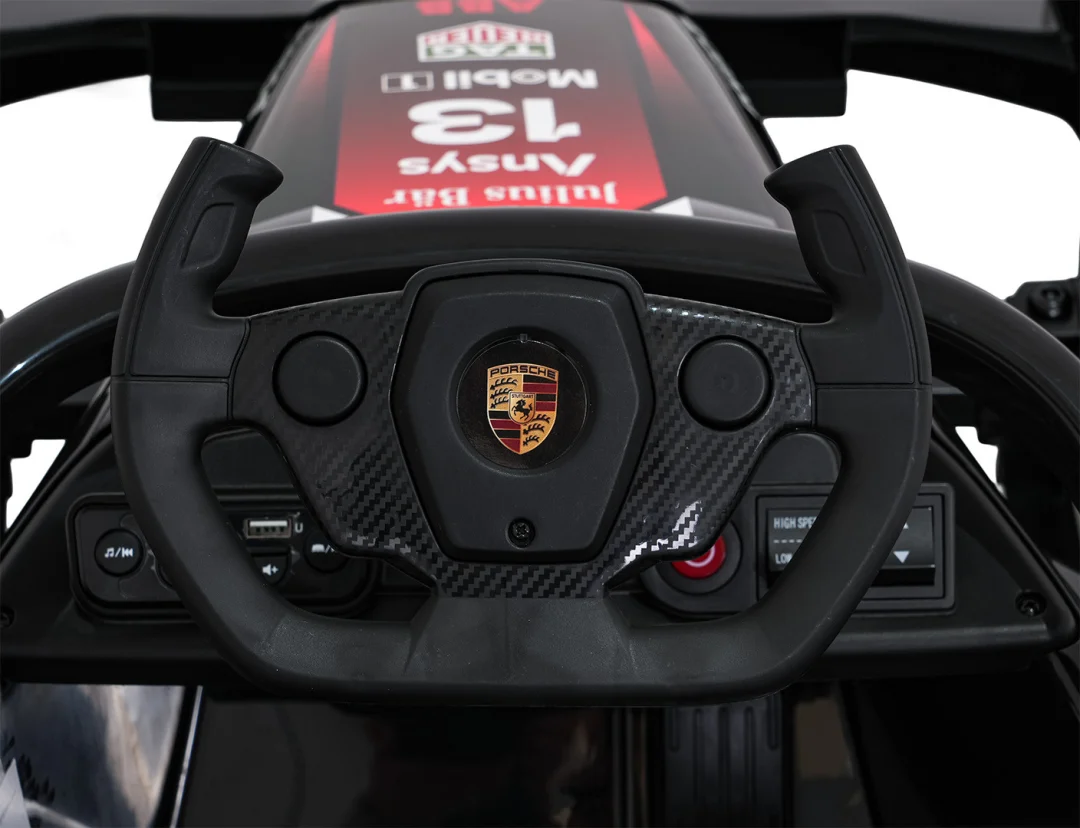 Električno vozilo Porsche Formula E crveni auto na akumulator_13