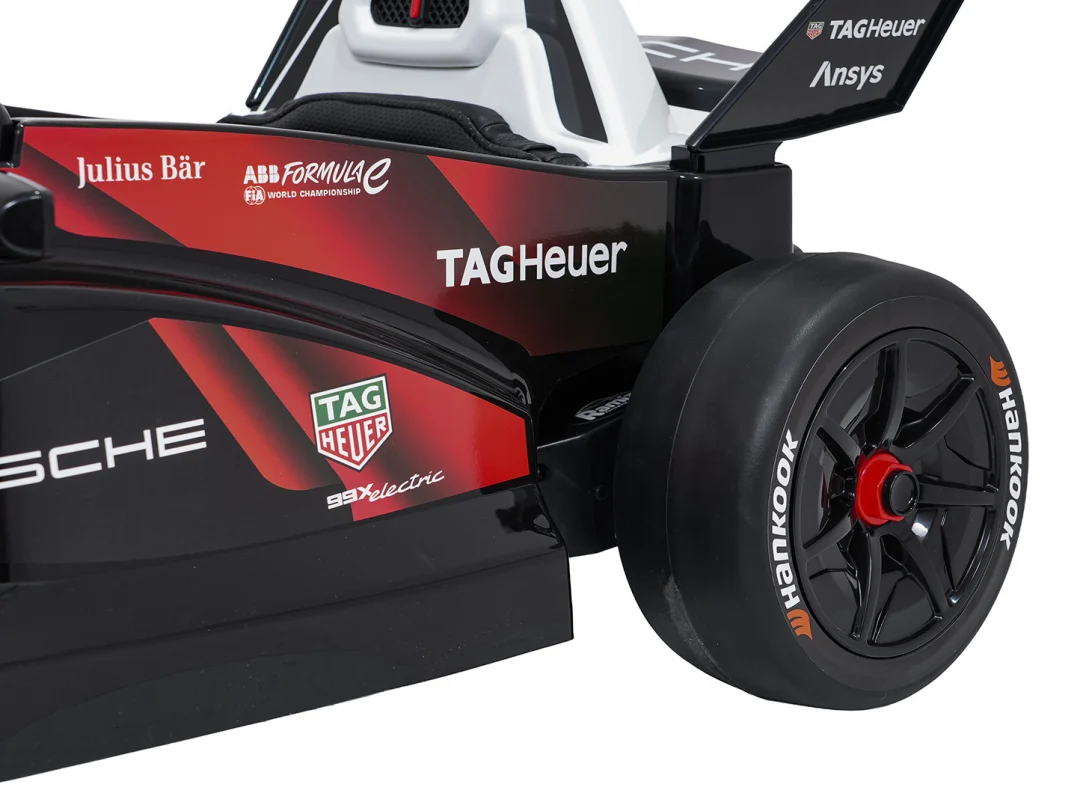 Električno vozilo Porsche Formula E crveni auto na akumulator_21