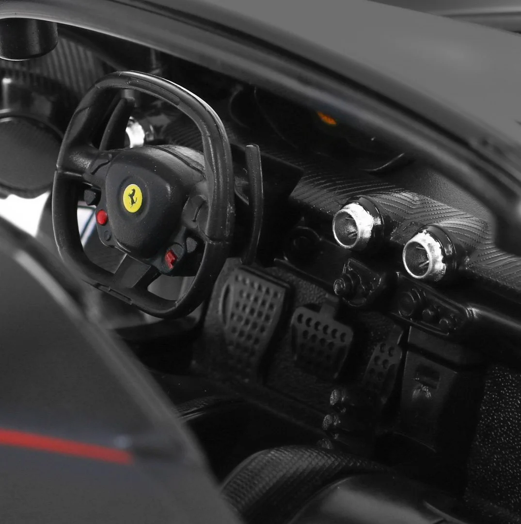 Ferrari LaFerrari Aperta crni RASTAR model 1:14 Automobil na daljinsko upravljanje + 2,4 GHz, crna_4