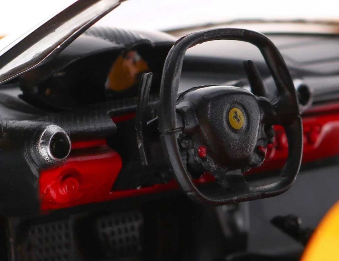 Ferrari LaFerrari žuti RASTAR 1:14 Automobil na daljinsko upravljanje + 2,4 GHz daljinski upravljač_4
