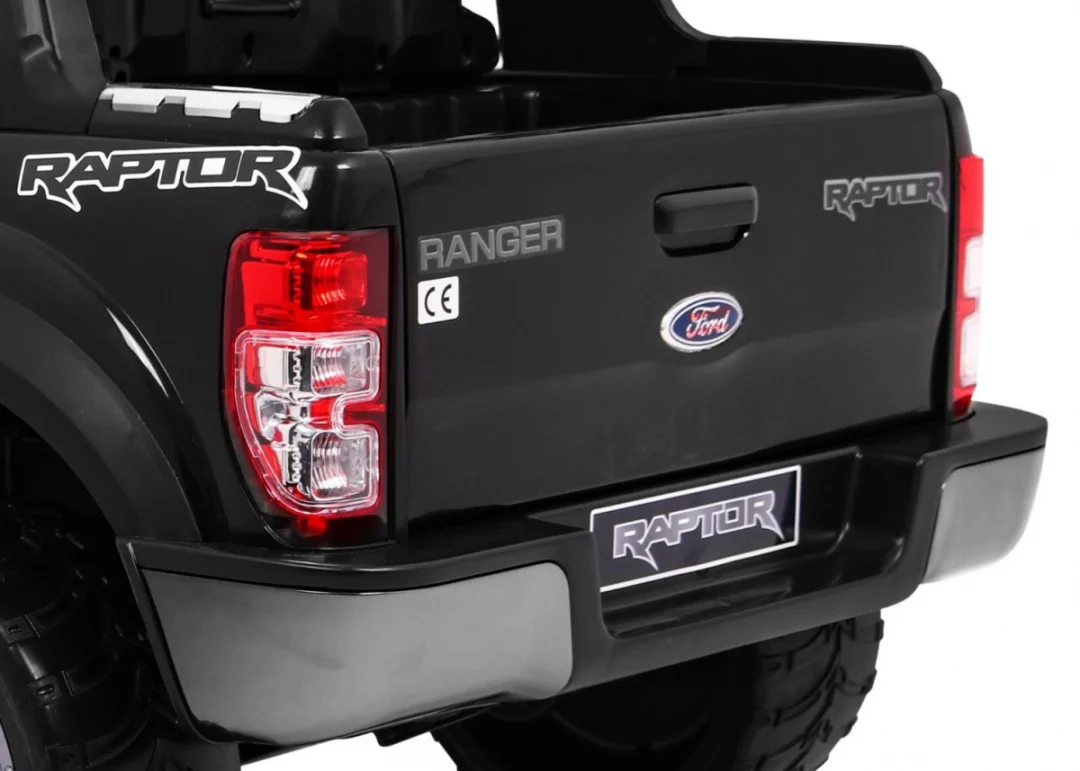 Ford Ranger Raptor crno vozilo_13