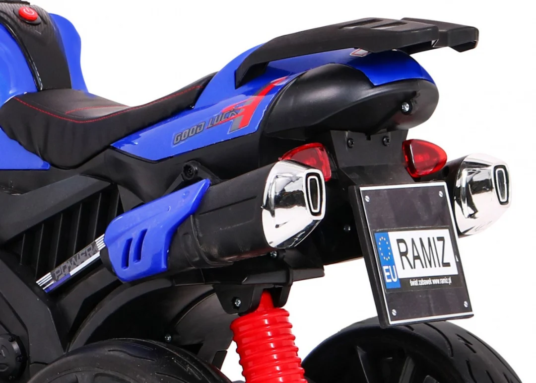 Grand Sport plavo motorno vozilo motor na akumulator_11