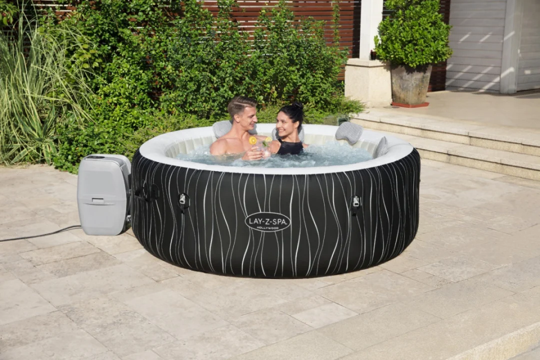 Hollywood Lay-Z-Spa AirJet kućni spa BESTWAY za 6 osoba + LED + 4 jastuka_8