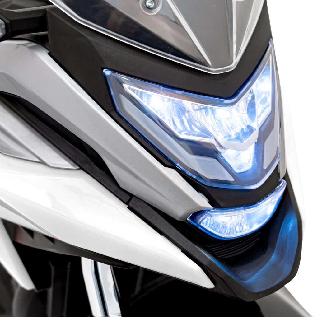 Honda NC750X bijeli motocikl, bijela motor na akumulator_16