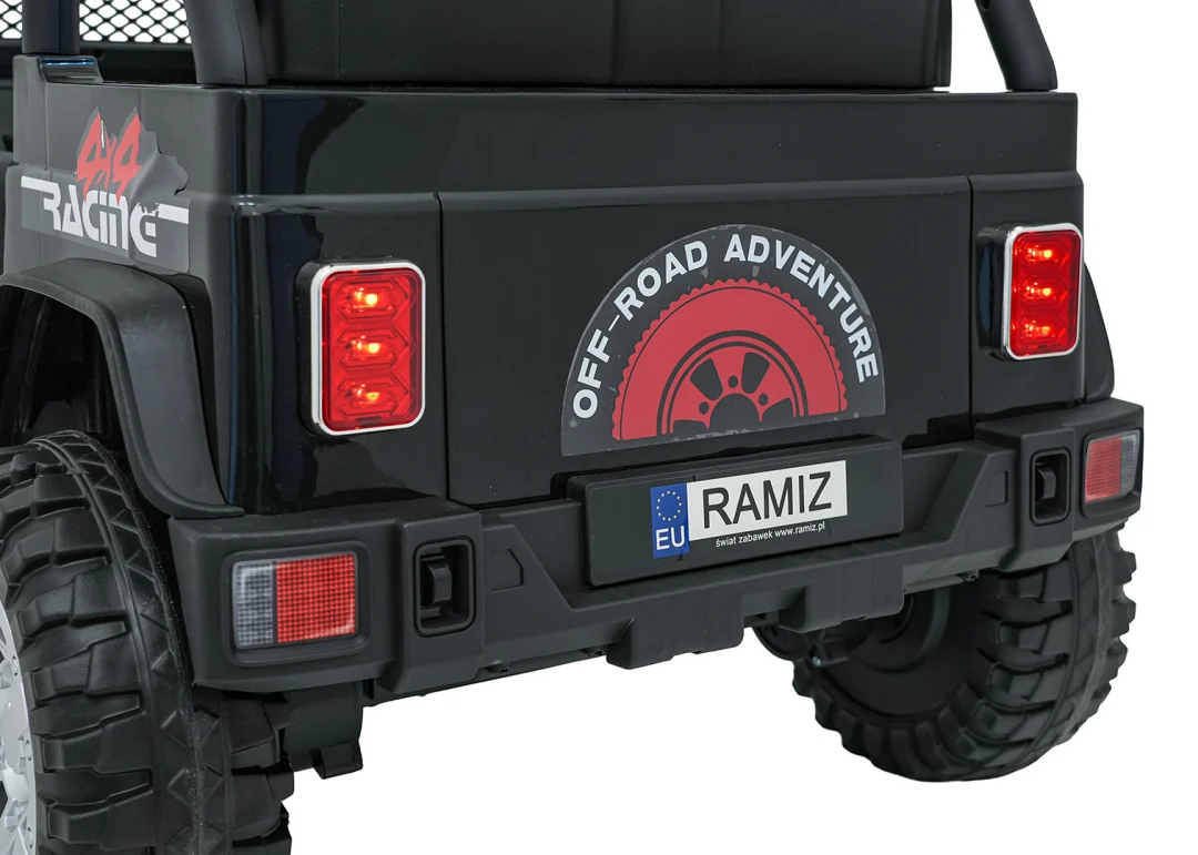 Jeep BEAST 4x4 crni auto na akumulator_22