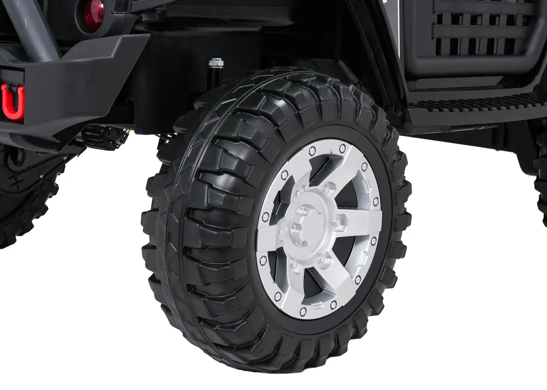 Jeep BEAST 4x4 crni auto na akumulator_23