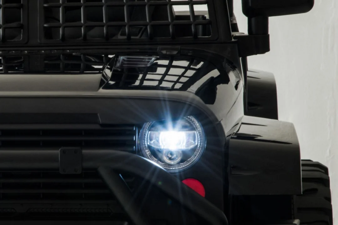 Jeep Dark Night automobil na baterije za djecu crni + spori start + EVA + audio LED, crna_12