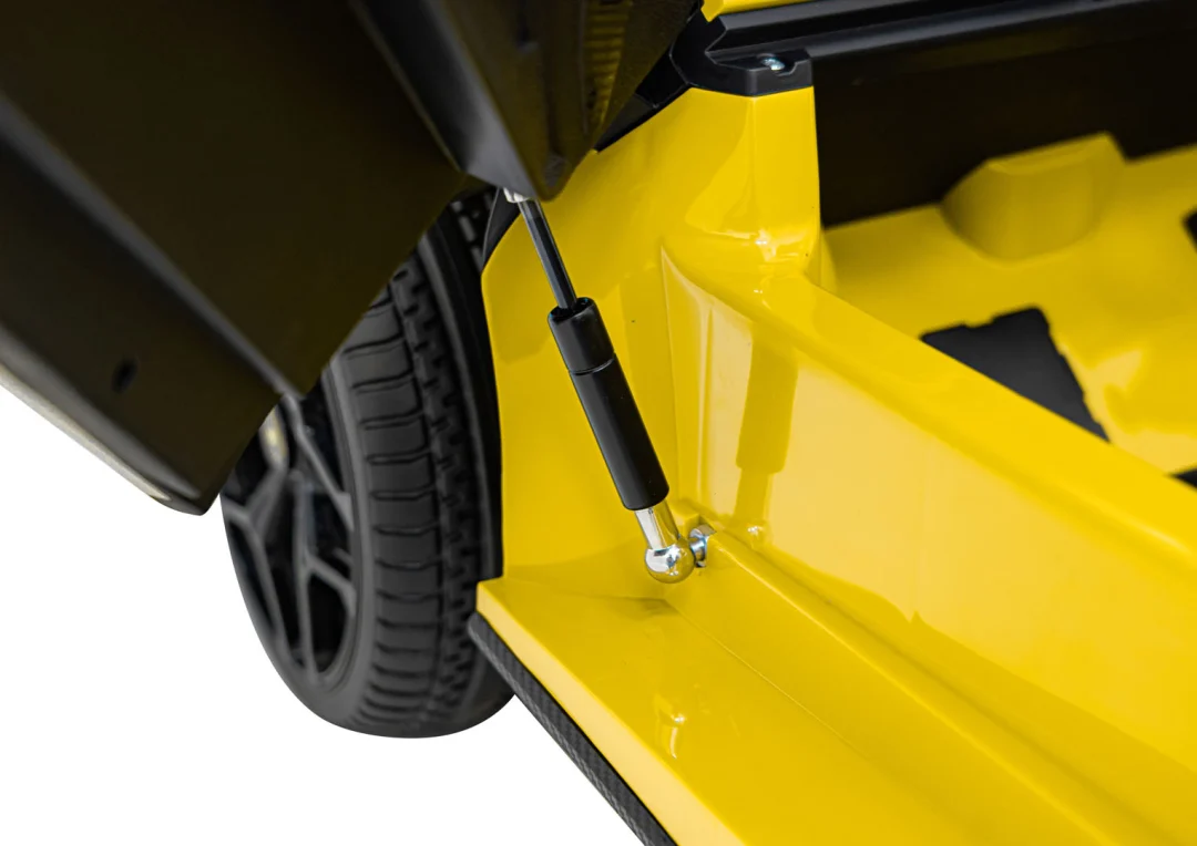 Lamborghini Revuelto XL Žuto vozilo_18