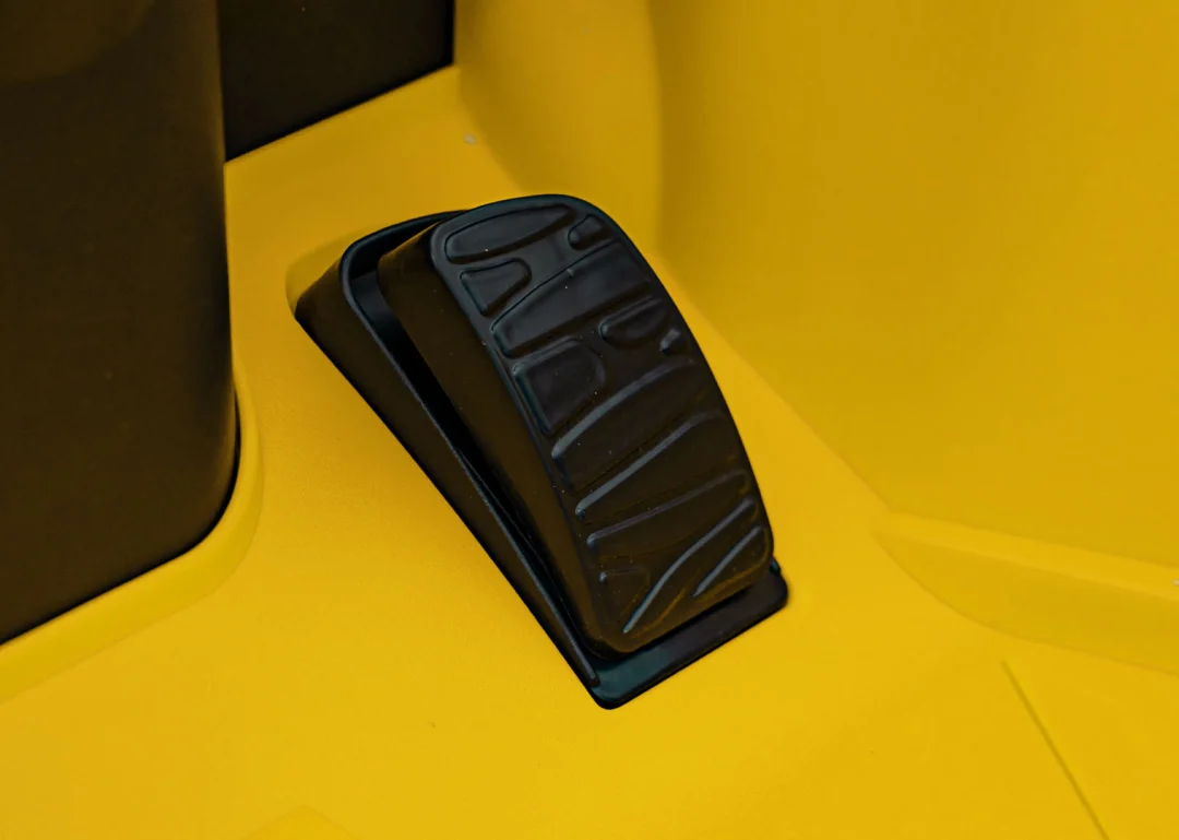 Lamborghini Revuelto auto na akumulator, žuti_24
