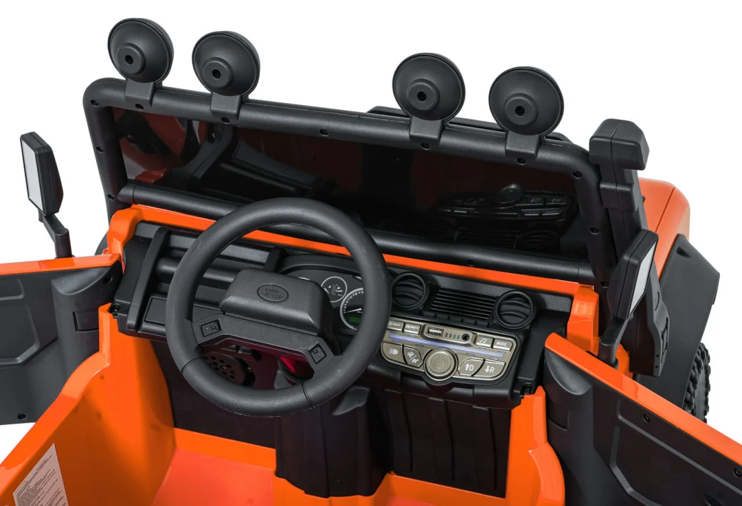 Land Rover Defender 110 SVX konceptno narančasto vozilo_15