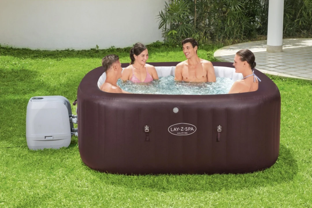 Maldivi Lay-Z-Spa HydroJet Pro vrtna hidromasažna kada BESTWAY 7 sjedala + LED + ugrađena sjedala_4