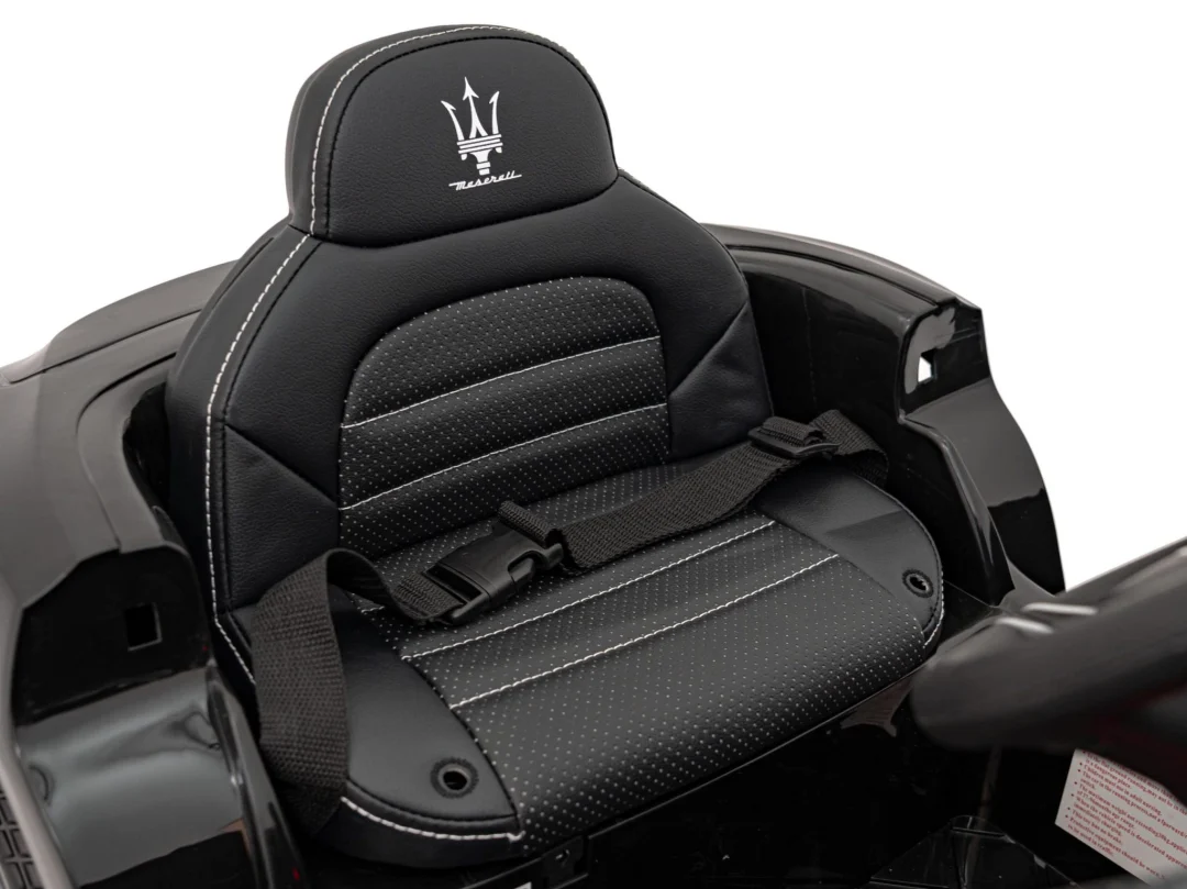 Maserati Ghibli na akumulator, crni_13