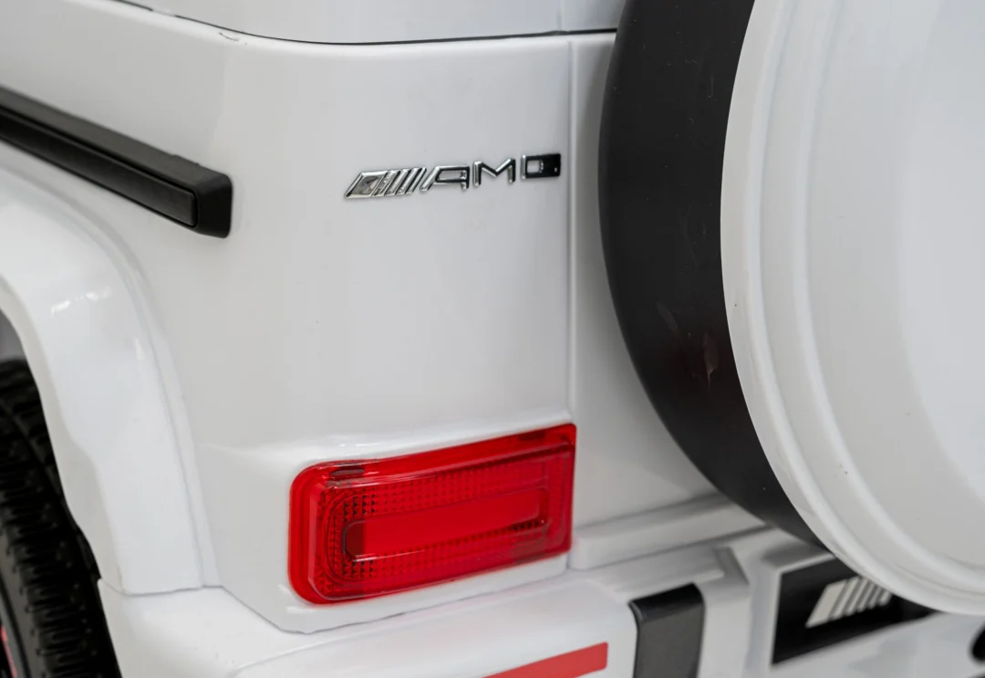 Mercedes AMG G63 za djecu bijela boja + daljinski upravljač_16
