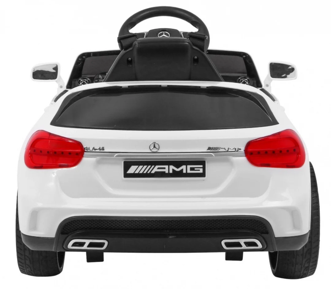 Mercedes AMG GLA-45 bijelo vozilo_6
