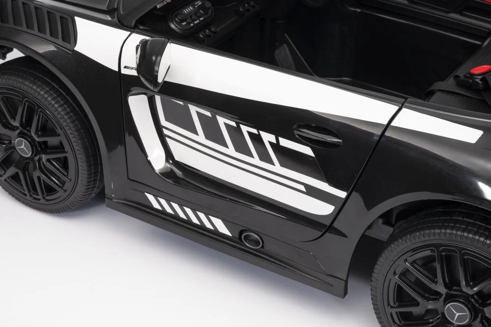 Mercedes AMG GT3 crni auto na akumulator_10