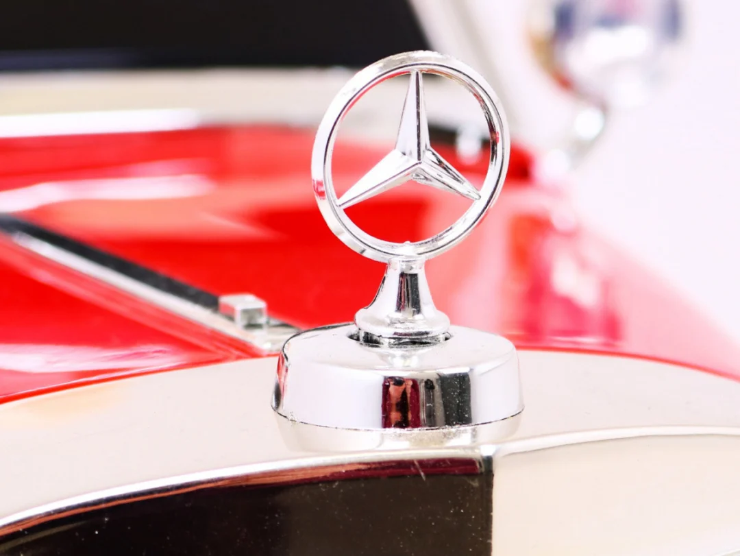 Mercedes-Benz 540A retro auto na akumulator crveni_20