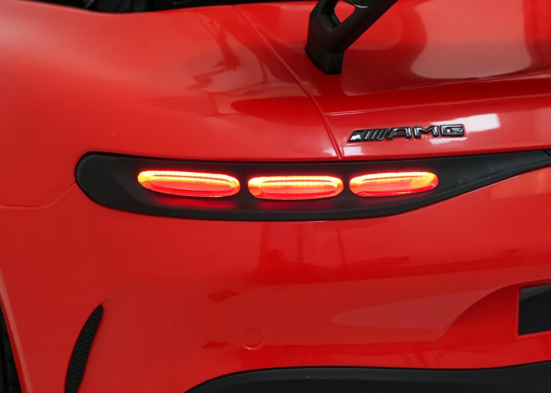 Mercedes-Benz GT63 AMG crveni auto na akumulator_26
