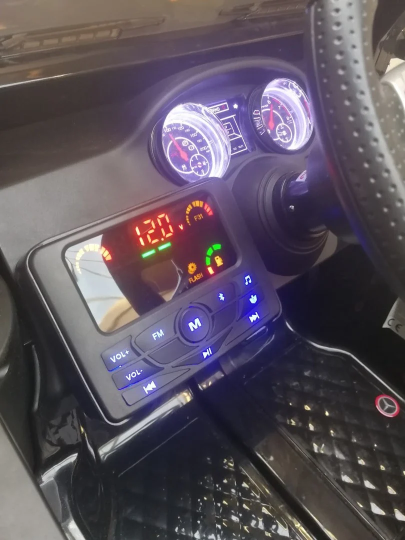 Mercedes G63 6x6 auto na akumulator, crni_12