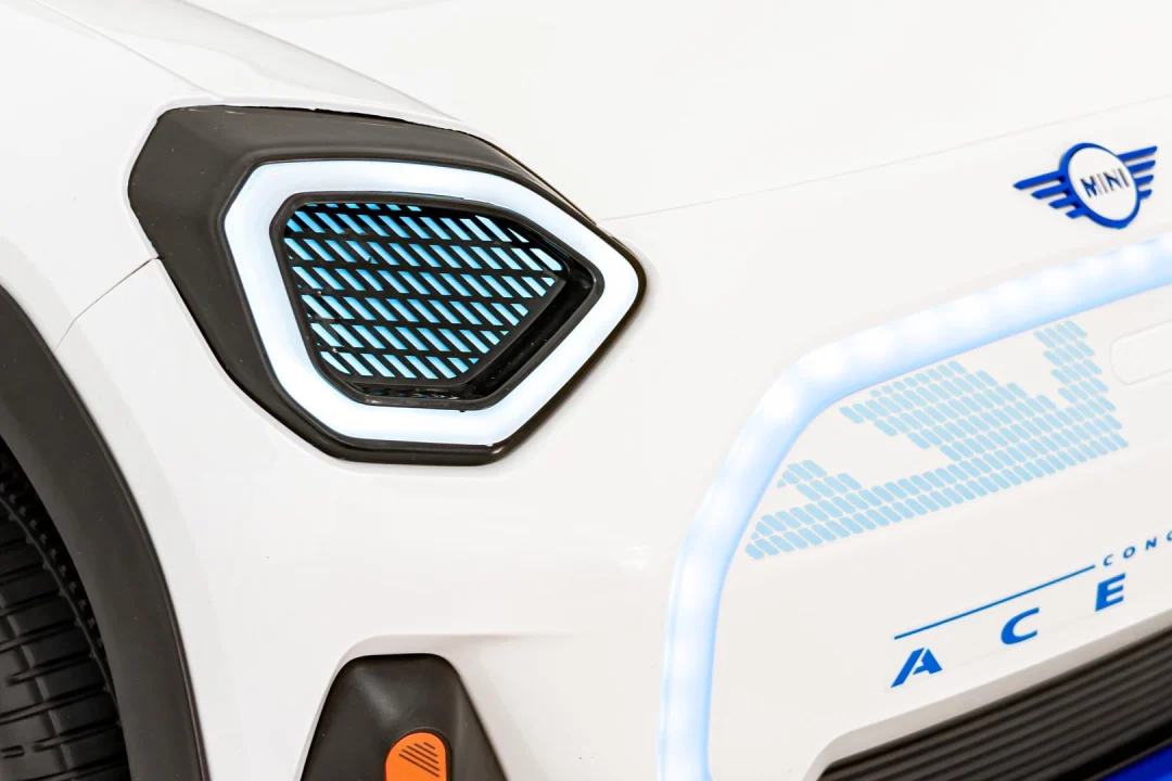 Mini Concept Aceman bijeli crossover, bijela_19