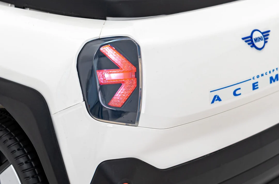 Mini Concept Aceman bijeli crossover, bijela_20
