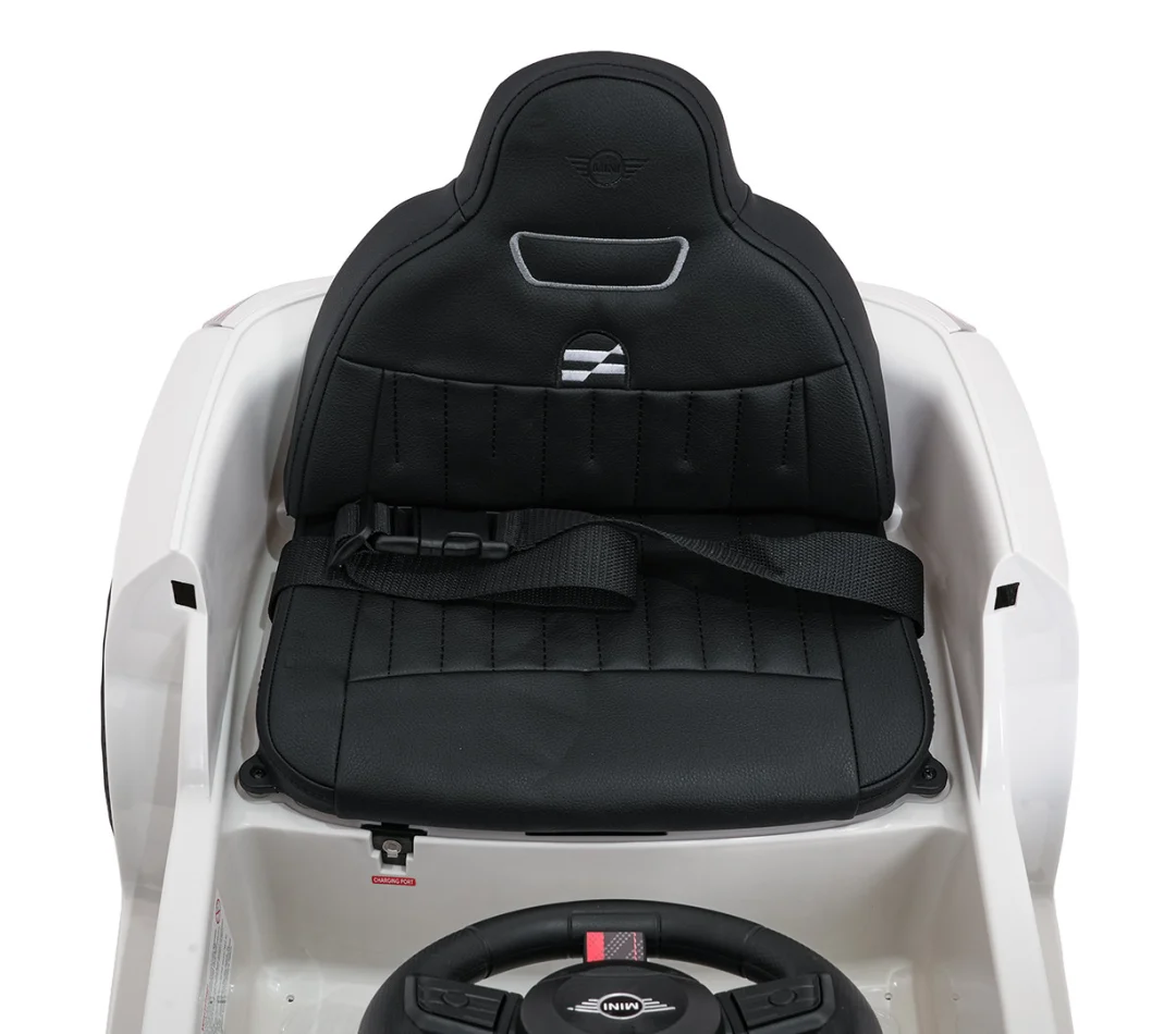 Mini Cooper bijeli auto na akumulator_22
