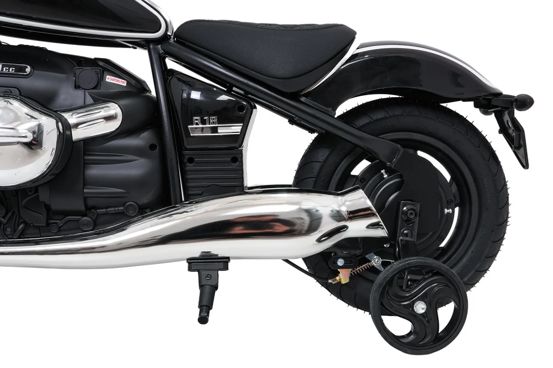 Motor BMW R18 crni motor na akumulator_25