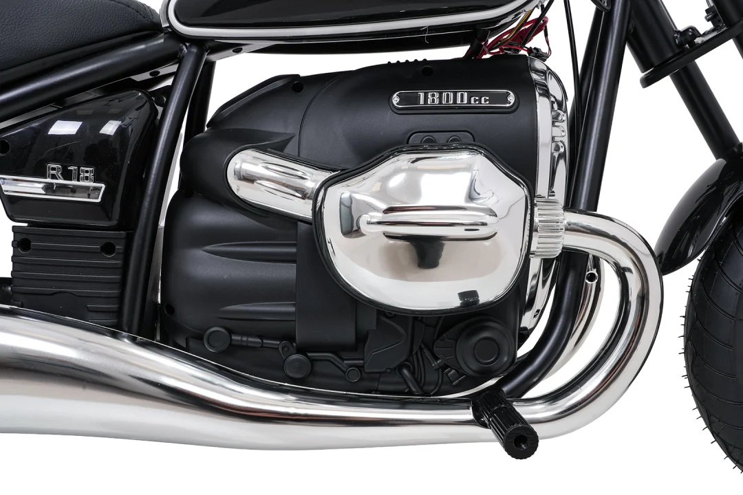 Motor BMW R18 crni motor na akumulator_28