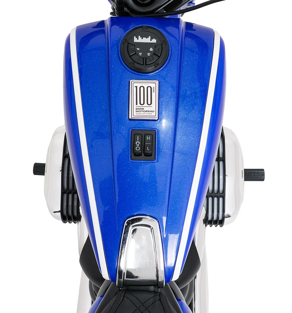 Motor BMW R18 plavi motor na akumulator_18