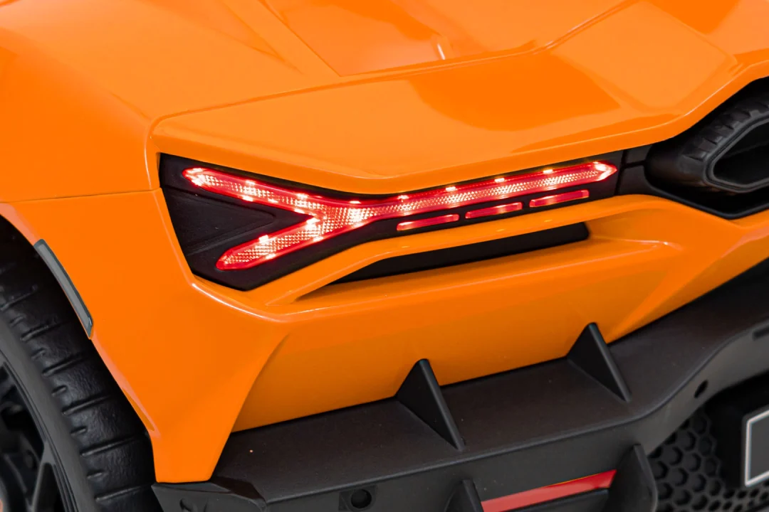Narančasto vozilo Lamborghini Revuelto_22