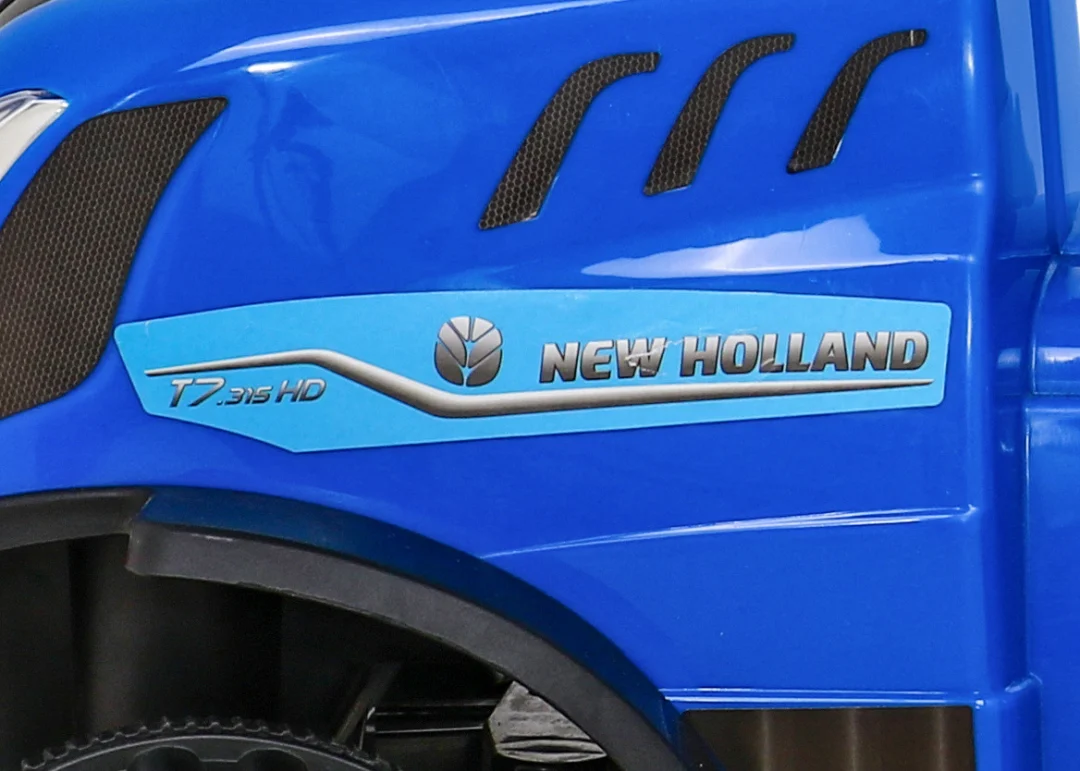 New Holland T7 traktor s prikolicom + pribor_11