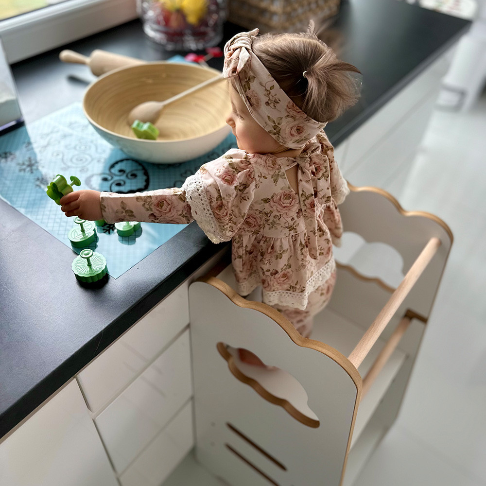 Plush Nest Dječji kuhinjski pomoćnik, kuhinjska stolica, Kuhinjski pomoćnik, 3 razine, bijela, oblak, drvena_4