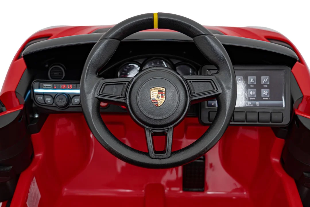 Porsche Spyder RS 718 crveno obojeno vozilo_12