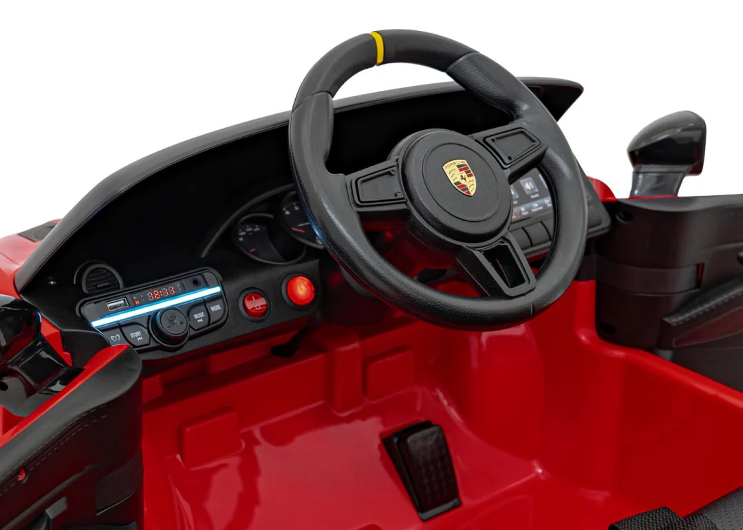Porsche Spyder RS 718 crveno obojeno vozilo_13