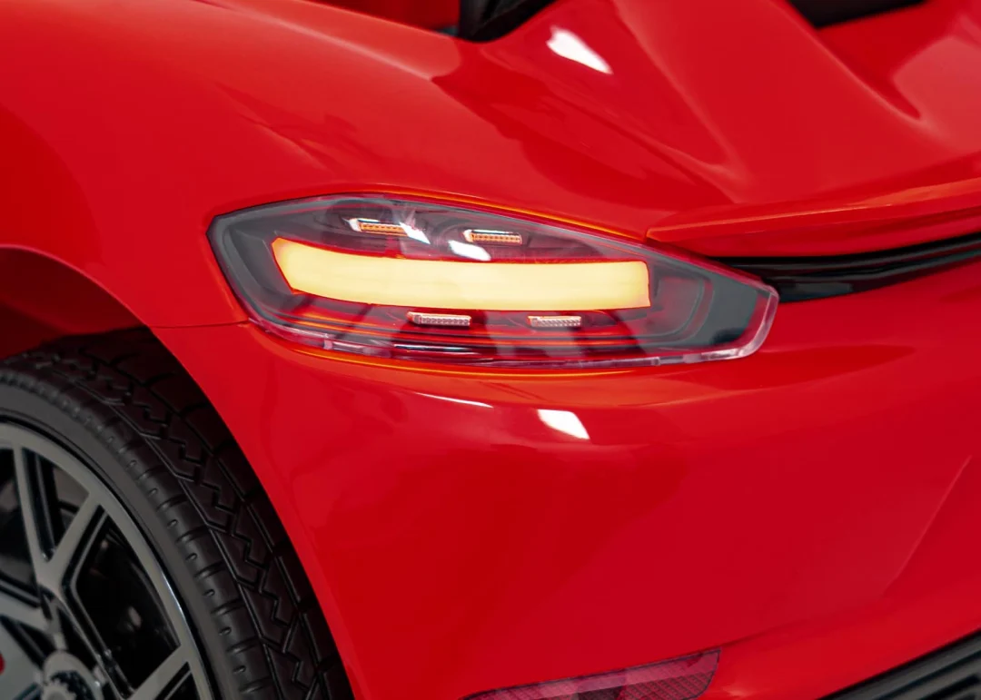 Porsche Spyder RS 718 crveno obojeno vozilo_19