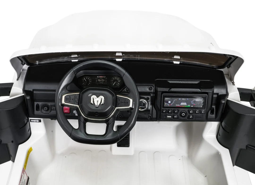 RAM 3500 Bijelo vozilo_13