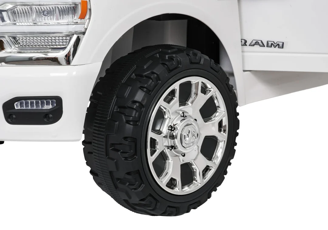 RAM 3500 Bijelo vozilo_19