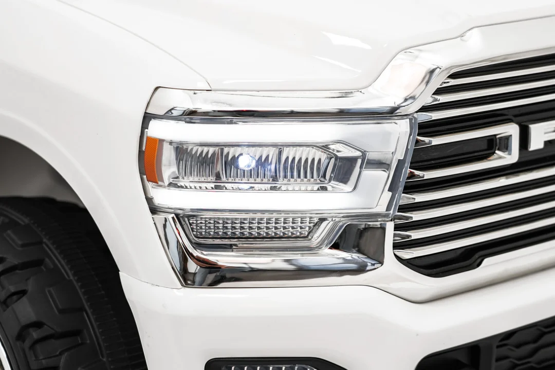 RAM 3500 Bijelo vozilo_20