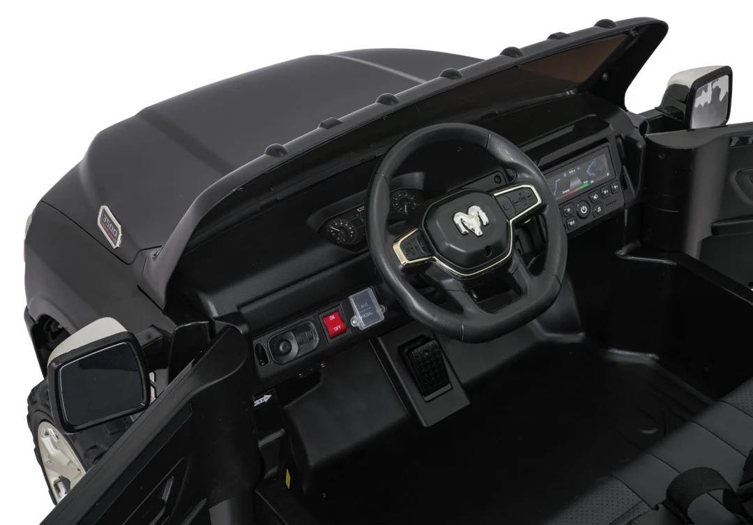 RAM 3500 Crno vozilo_15