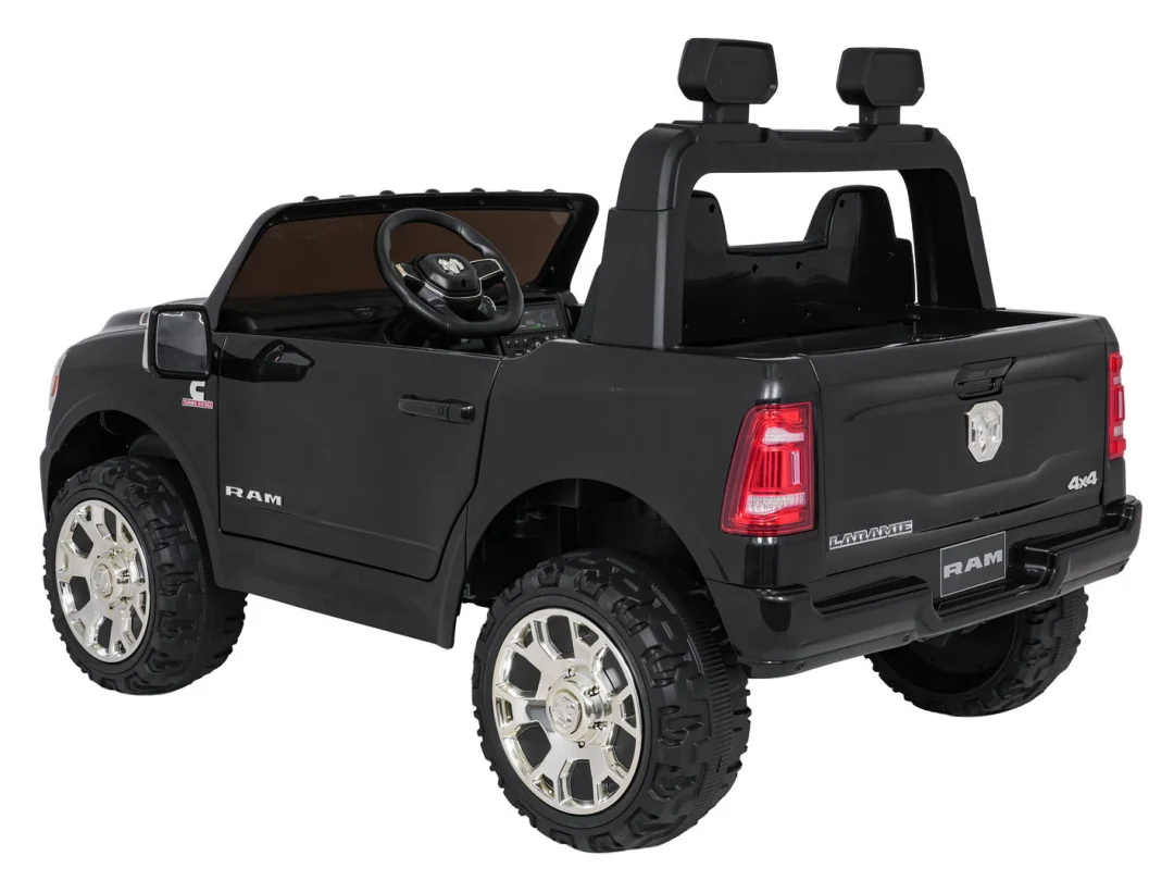 RAM 3500 Crno vozilo_8